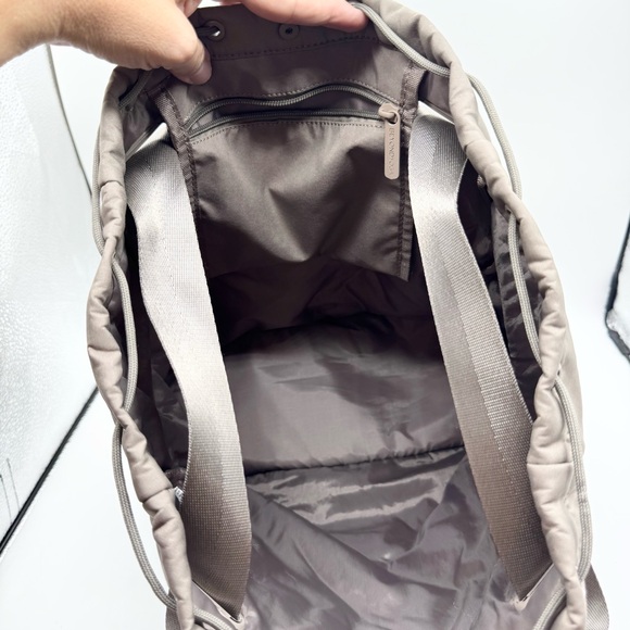 BEYOND YOGA Convertible Cinch Top Gym Bag In Birch Taupe Large Minimalist Travel main image 13